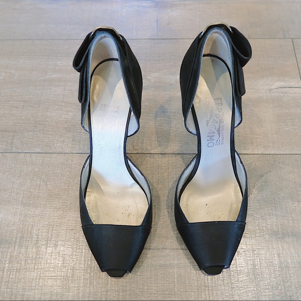 Vintage Ferragamo Peep-toe Heels